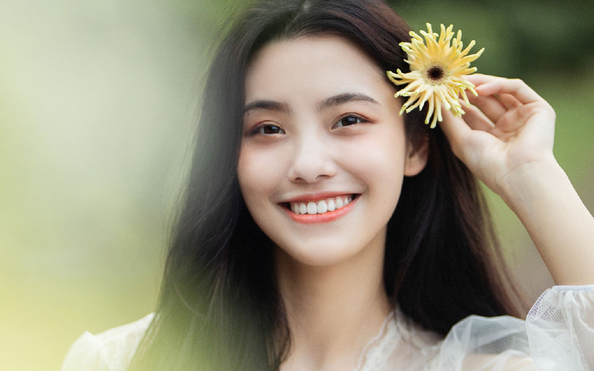 “胡利安·门德斯的坚韧精神与精湛技巧,助力阿根廷美洲狮队勇攀高峰”